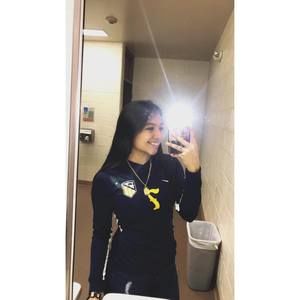 Meet your Posher, Crystal